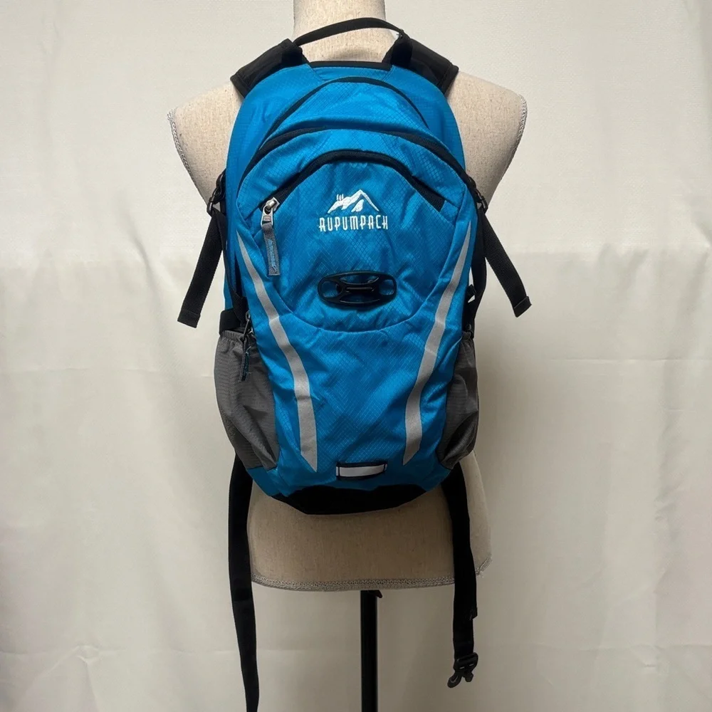 Rupumpack Blue and grey insulated Backpack with hydration bladder - Picture 1 of 7